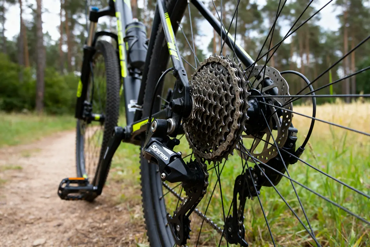 Shimano Sora : Le groupe idéal pour débuter et voyager ?