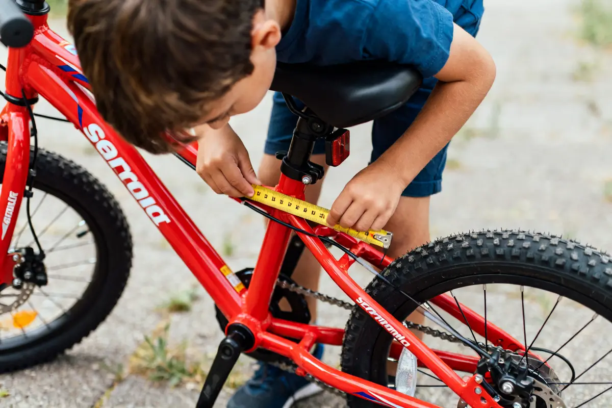 Taille vélo enfant : Comment choisir la bonne taille facilement ?